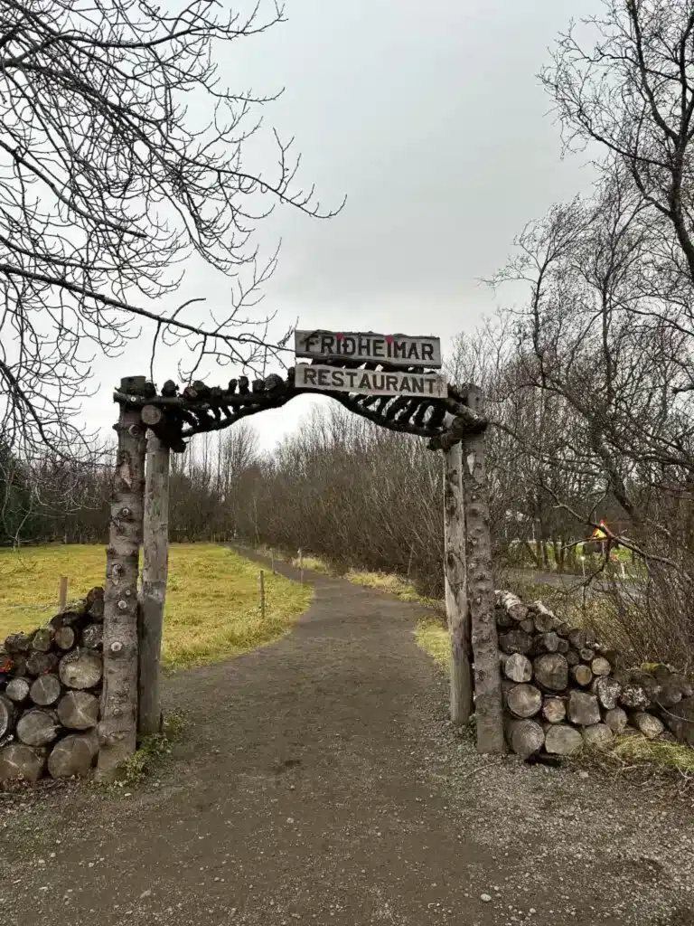 The entrance to Fridheimar.