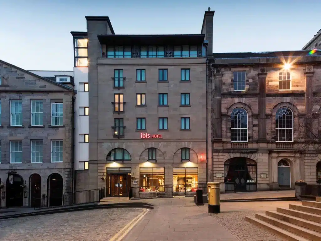 We didn't have a car in Edinburgh, UK, so having a hotel that was in the city center was ideal. 